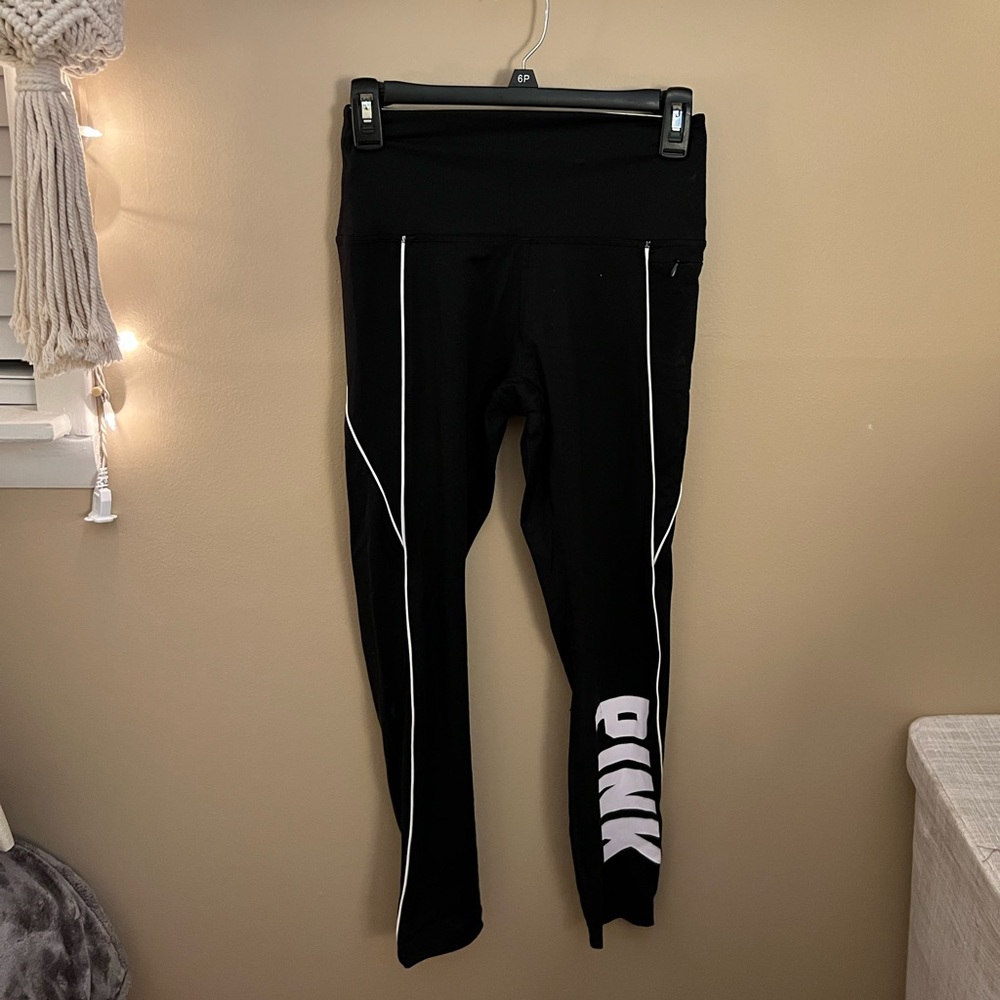 Ultimate PINK leggings with design size S
